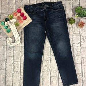 WHBM - Slim Crop - NWOT - Size 10